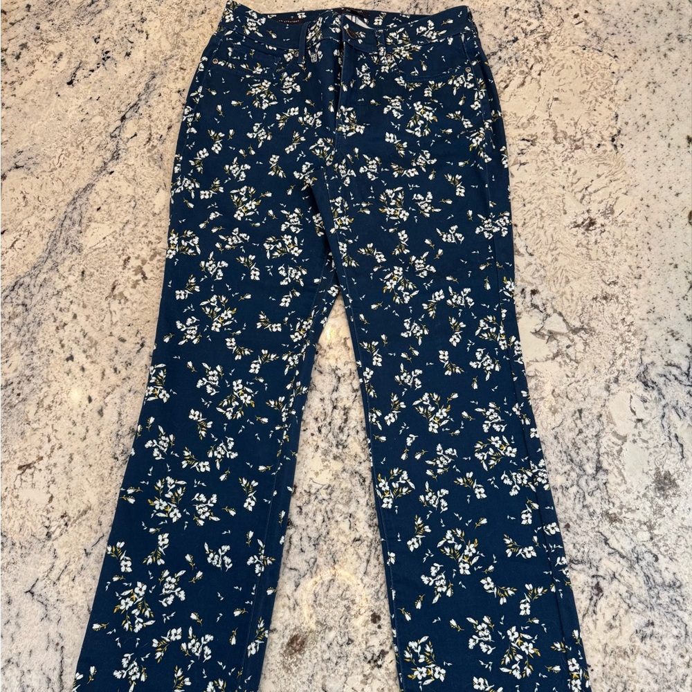 NYDJ Marilyn Straight Floral Print Jeans Size 8 Lift Tuck Technology - Picture 2 of 7